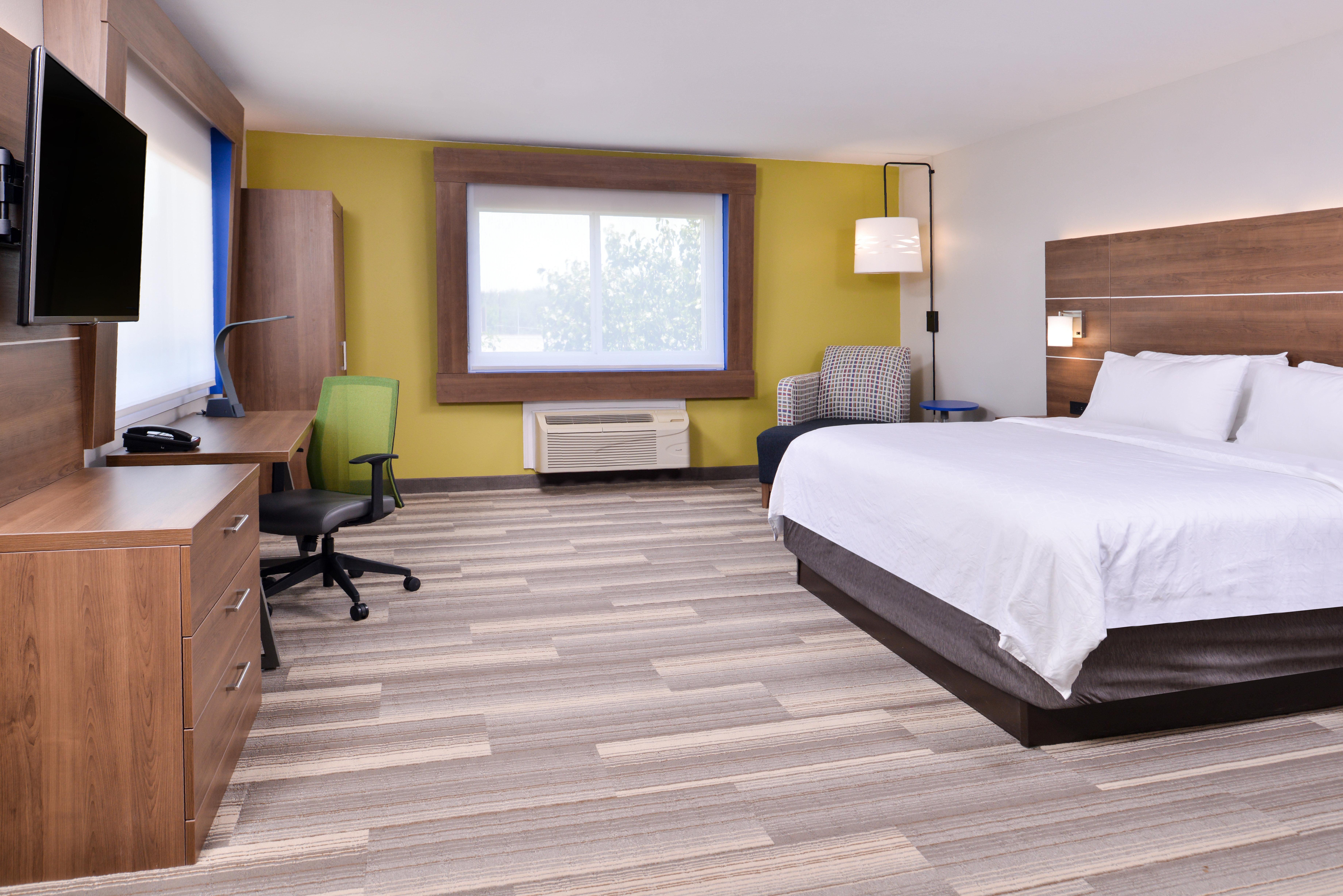 Holiday Inn Express Hotel & Suites Elgin By Ihg Exterior photo